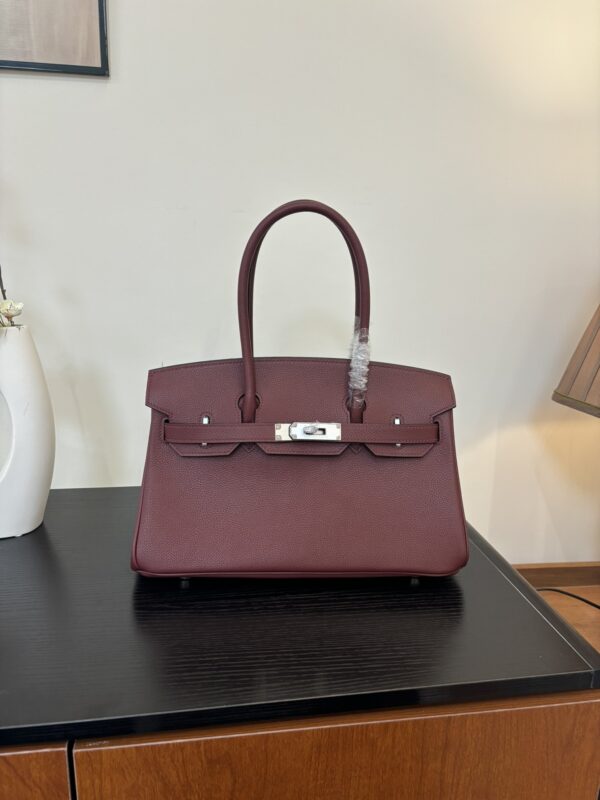 Hermes_Shoulder_Birkin_29_Craftsmanship-Wine Red Bag
