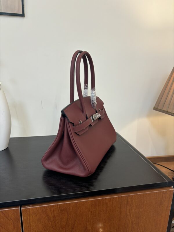 Hermes_Shoulder_Birkin_29_Craftsmanship-Wine Red Bag