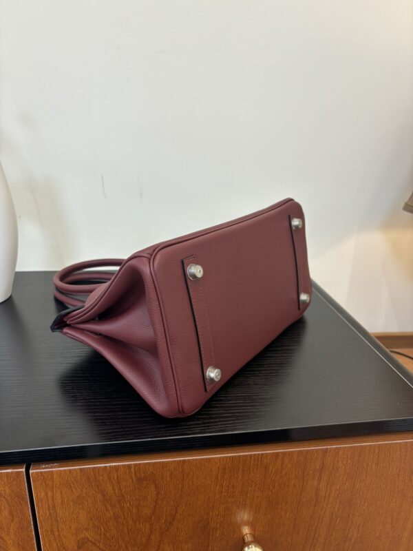 Hermes_Shoulder_Birkin_29_Craftsmanship-Wine Red Bag