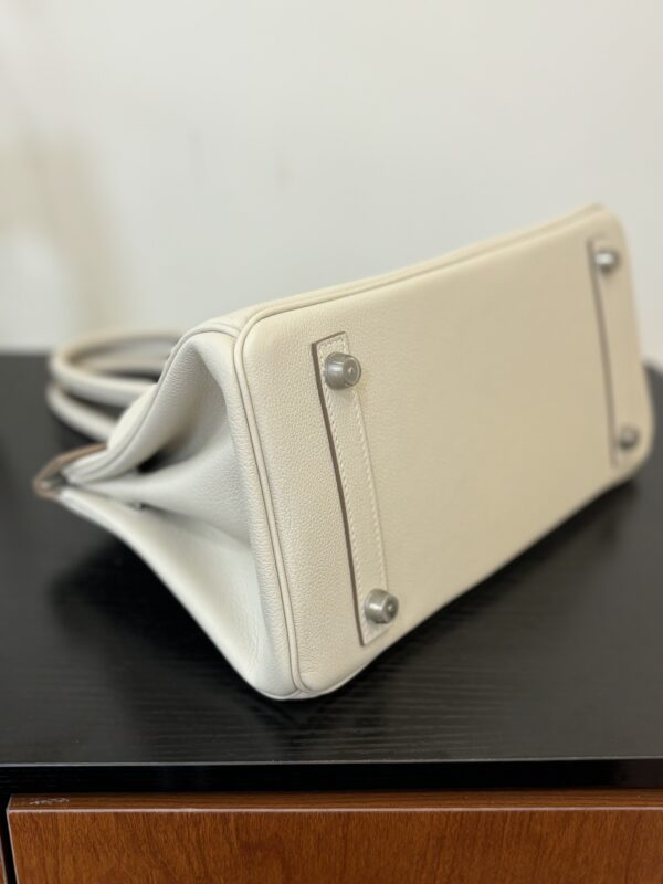 Hermes_Shoulder_Birkin_29_Craftsmanship-White Bag