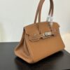 Hermes_Shoulder_Birkin_29_Craftsmanship-Camel Brown Bag