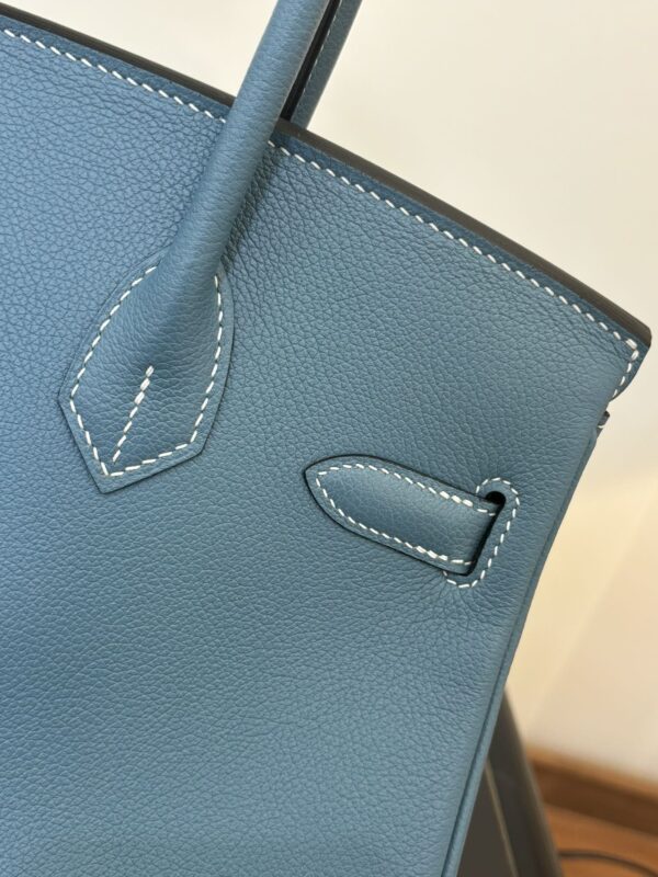 Hermes_Shoulder_Birkin_29_Craftsmanship-Blue Bag