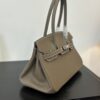 Hermes_Shoulder_Birkin_29_Craftsmanship-Taupe Bag