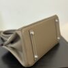 Hermes_Shoulder_Birkin_29_Craftsmanship-Taupe Bag
