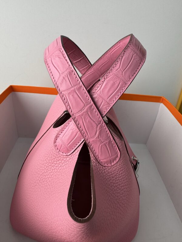 Hermes_Picotin_18_Touch_Material_Techniques-Pink Bag