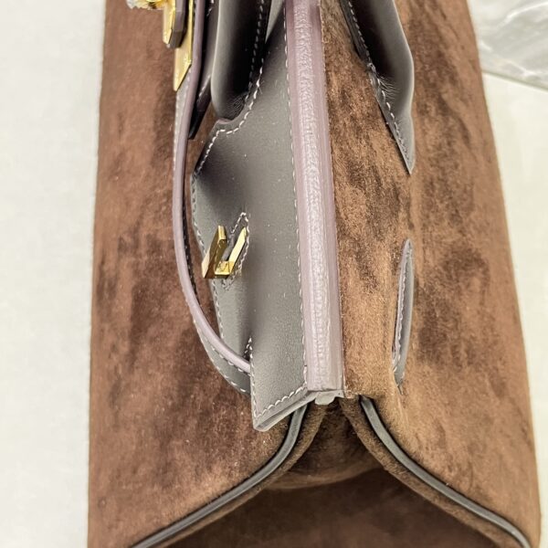 Birkin_30_Suede_Craftsmanship-Dark Brown Bag