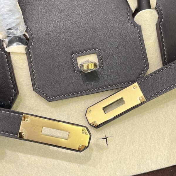 Birkin_30_Suede_Craftsmanship-Dark Brown Bag