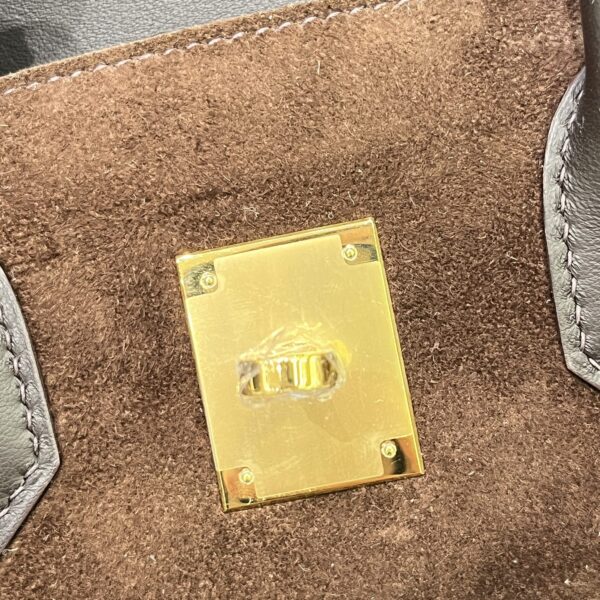 Birkin_30_Suede_Craftsmanship-Dark Brown Bag