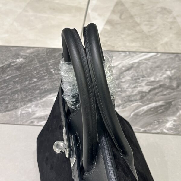 Birkin_30_Suede_Craftsmanship-Black Bag