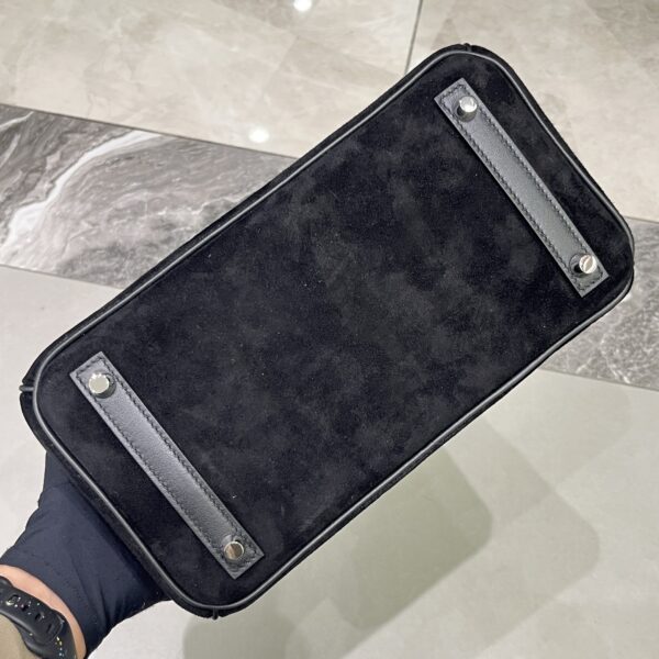 Birkin_30_Suede_Craftsmanship-Black Bag