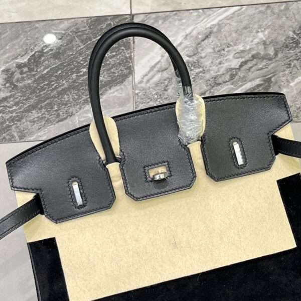 Birkin_30_Suede_Craftsmanship-Black Bag