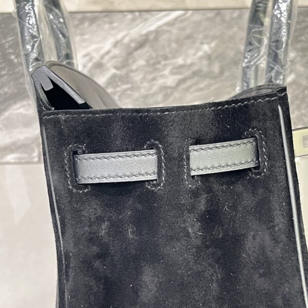 Birkin_30_Suede_Craftsmanship-Black Bag