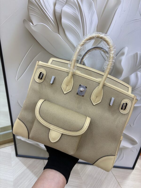 Birkin_Cargo_25_Craftsmanship-Beige Canvas Bag
