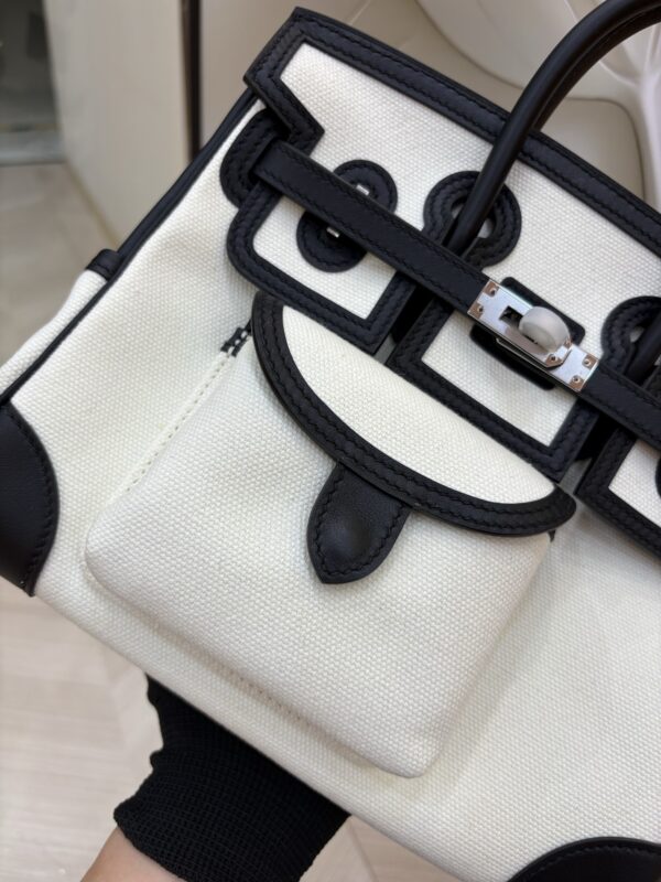 Birkin_Cargo_25_Craftsmanship-Black & White Canvas Bag