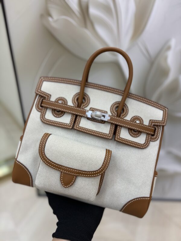 Birkin_Cargo_25_Craftsmanship-Brown & White Canvas Bag