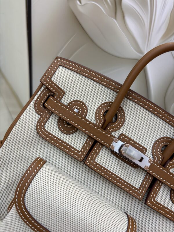 Birkin_Cargo_25_Craftsmanship-Brown & White Canvas Bag