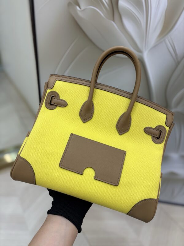 Birkin_Cargo_25_Craftsmanship-Yellow & Brown Canvas Bag
