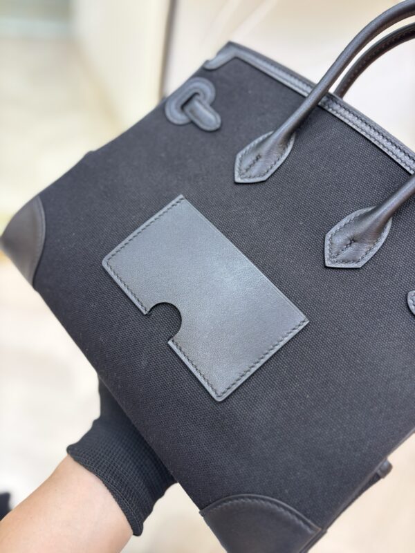 Birkin_Cargo_25_Craftsmanship-Black Canvas Bag