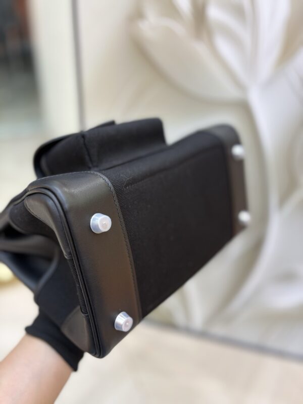 Birkin_Cargo_25_Craftsmanship-Black Canvas Bag