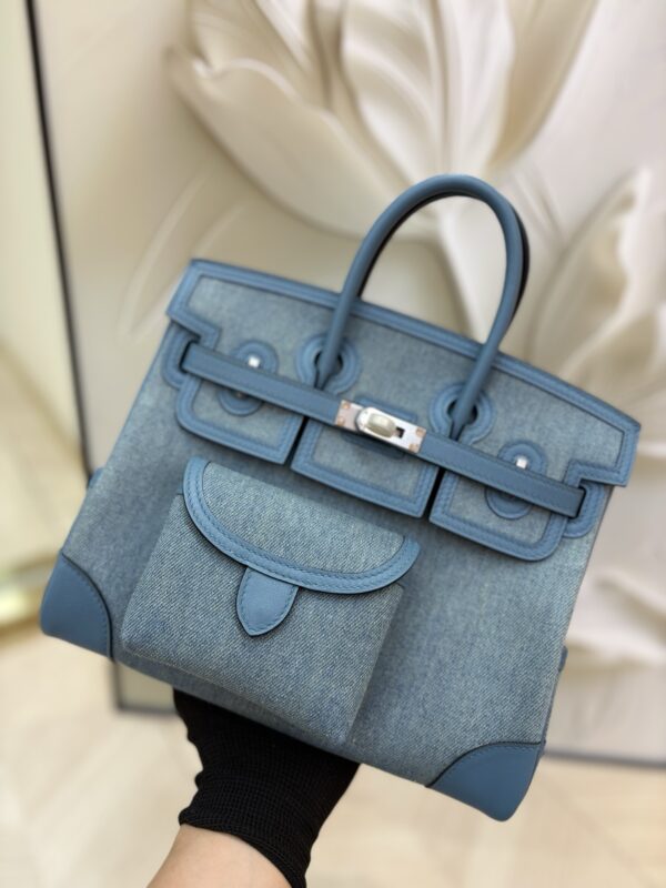 Birkin_Cargo_25_Craftsmanship-Blue Denim Bag