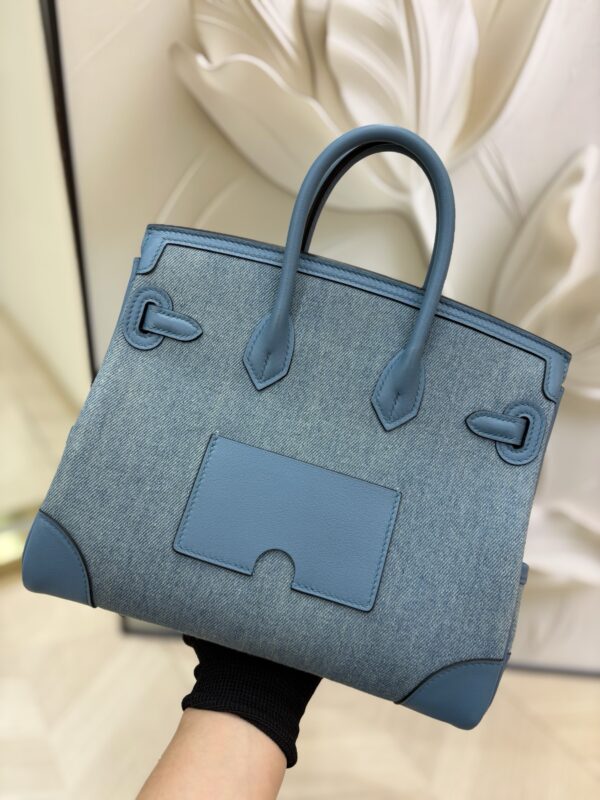 Birkin_Cargo_25_Craftsmanship-Blue Denim Bag
