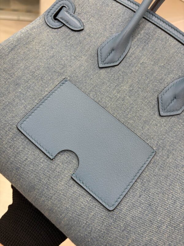 Birkin_Cargo_25_Craftsmanship-Blue Denim Bag