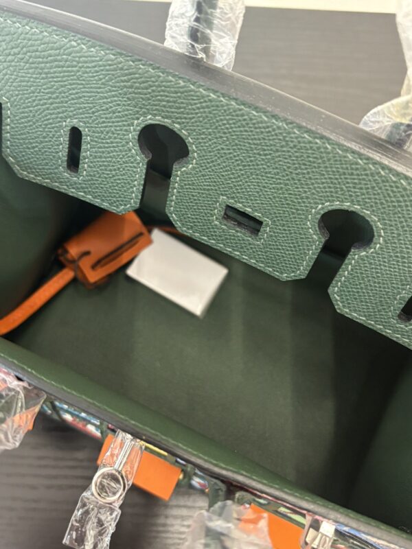 Birkin_Faubourg_20_Craftsmanship-Dark Green Multicolor Orange Bag