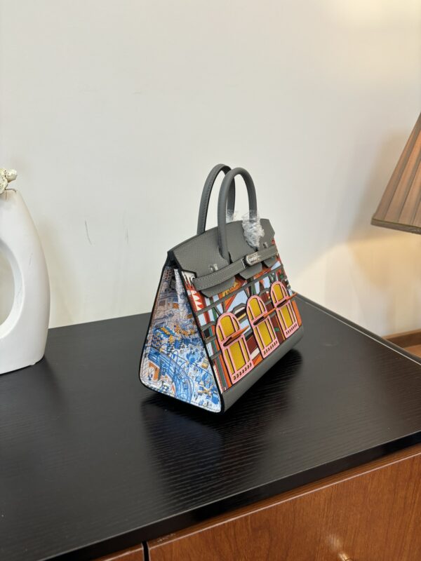 Birkin_Faubourg_20_Craftsmanship-Grey Yellow Pink Orange Bag