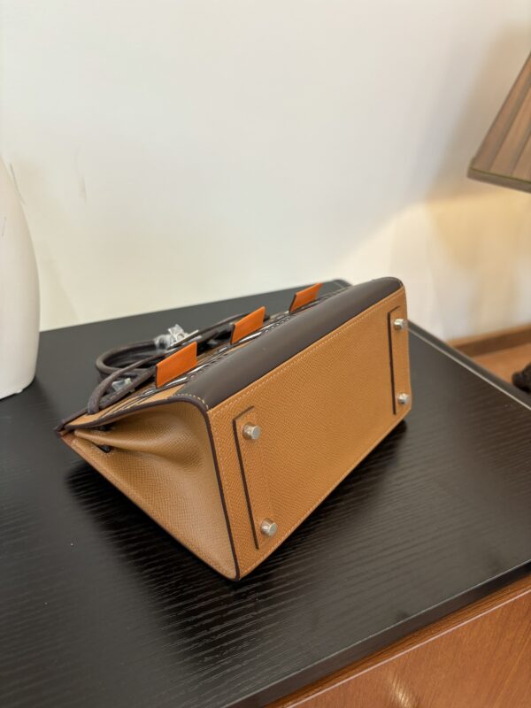 Birkin_Faubourg_20_Craftsmanship-Grey Yellow Pink Orange Bag