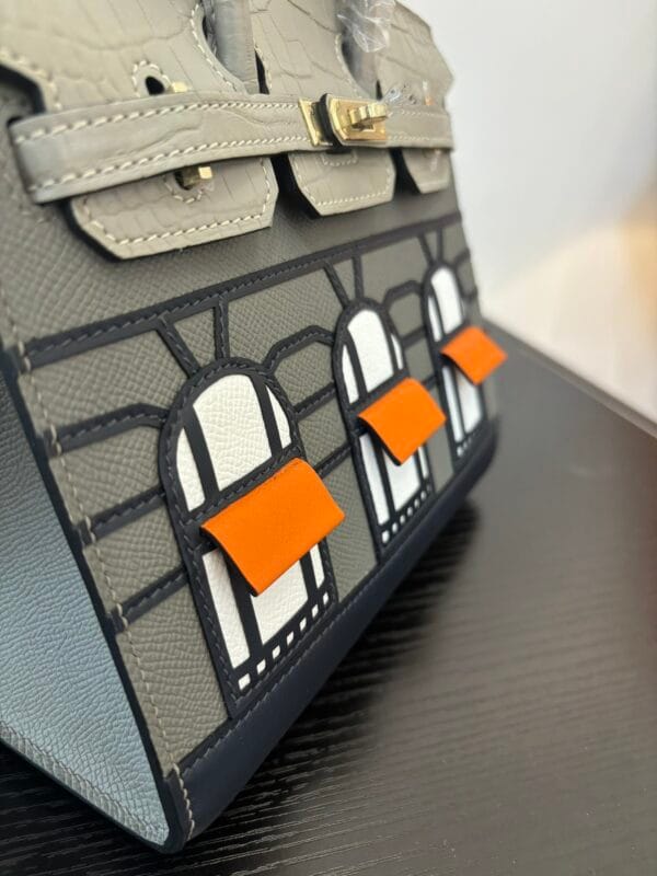 Birkin_Faubourg_20_Craftsmanship-Light Grey Dark Grey White Orange Bag