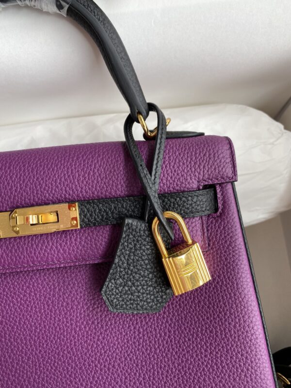 Kelly_25_Togo_Craftsmanship-Purple and Black Bag