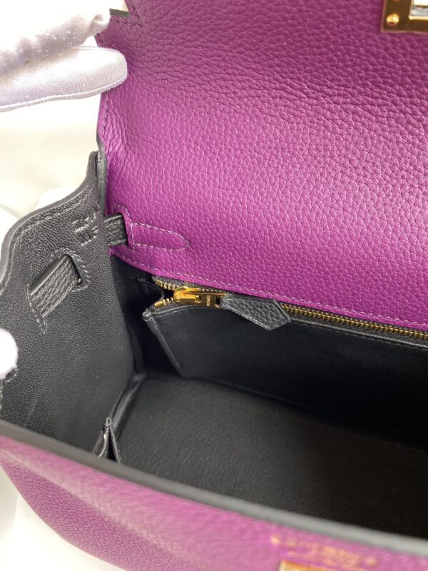 Kelly_25_Togo_Craftsmanship-Purple and Black Bag
