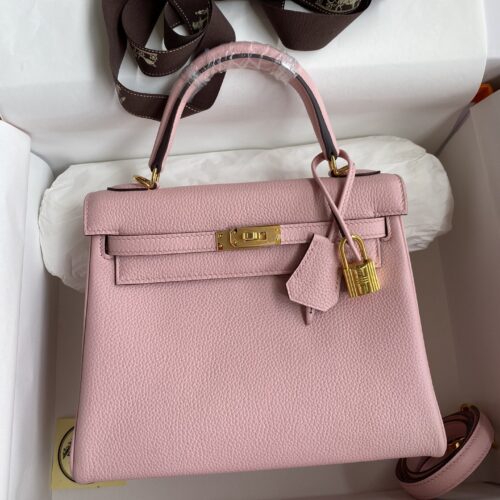 Kelly_25_Togo_Craftsmanship-Pink Bag