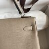 Kelly_25_Togo_Craftsmanship-Beige Bag