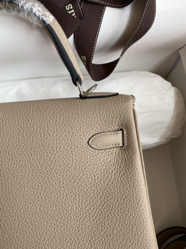 Kelly_25_Togo_Craftsmanship-Beige Bag