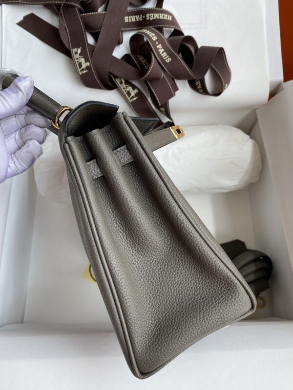 Kelly_25_Togo_Craftsmanship-Dark Grey Bag