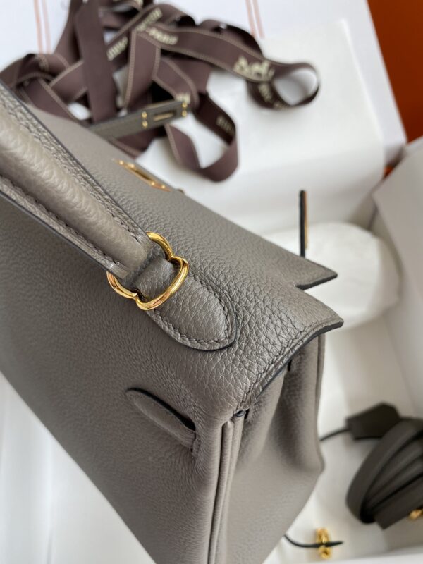 Kelly_25_Togo_Craftsmanship-Dark Grey Bag