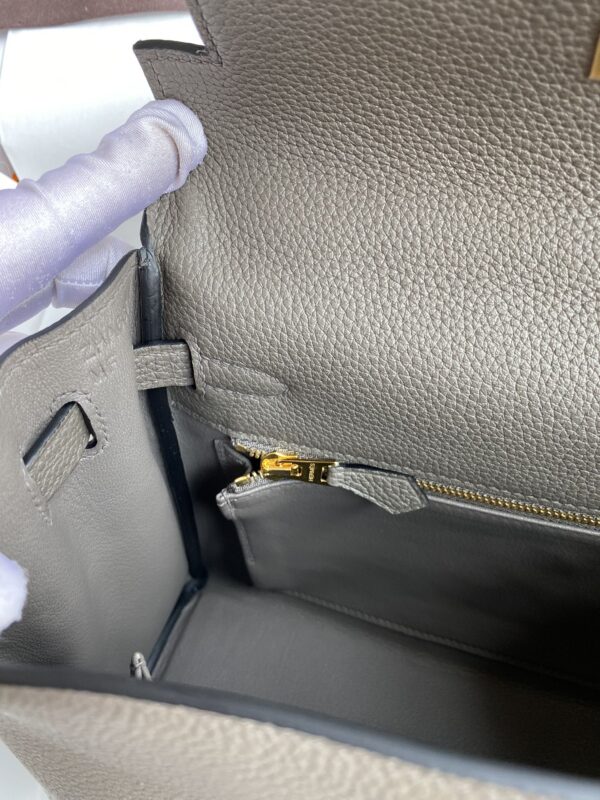 Kelly_25_Togo_Craftsmanship-Dark Grey Bag