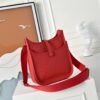 Evelyne_23_Craftsmanship-Red Bag
