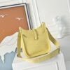 Evelyne_23_Craftsmanship-Yellow Bag
