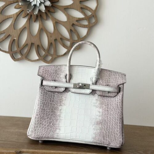 Birkin_20_Matte_Alligator_Craftsmanship-Ombre Crocodile Bag