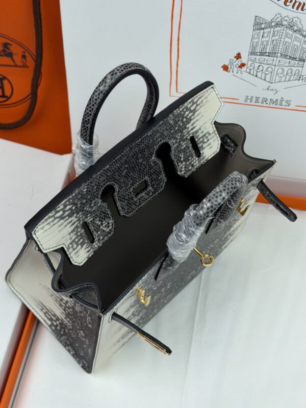 Birkin_20_Matte_Alligator_Craftsmanship-Black & White Lizard Bag